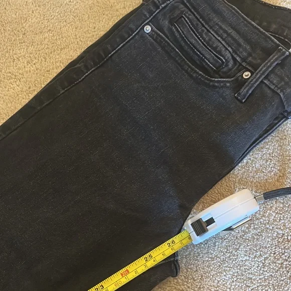Levi’s 311 Shaping Skinny Ankle Black Jeans - Picture 6 of 8
